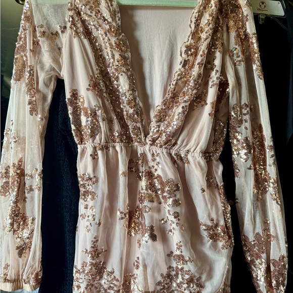 L'ATISTE light pink / peach Sequin romper - Picture 3 of 5